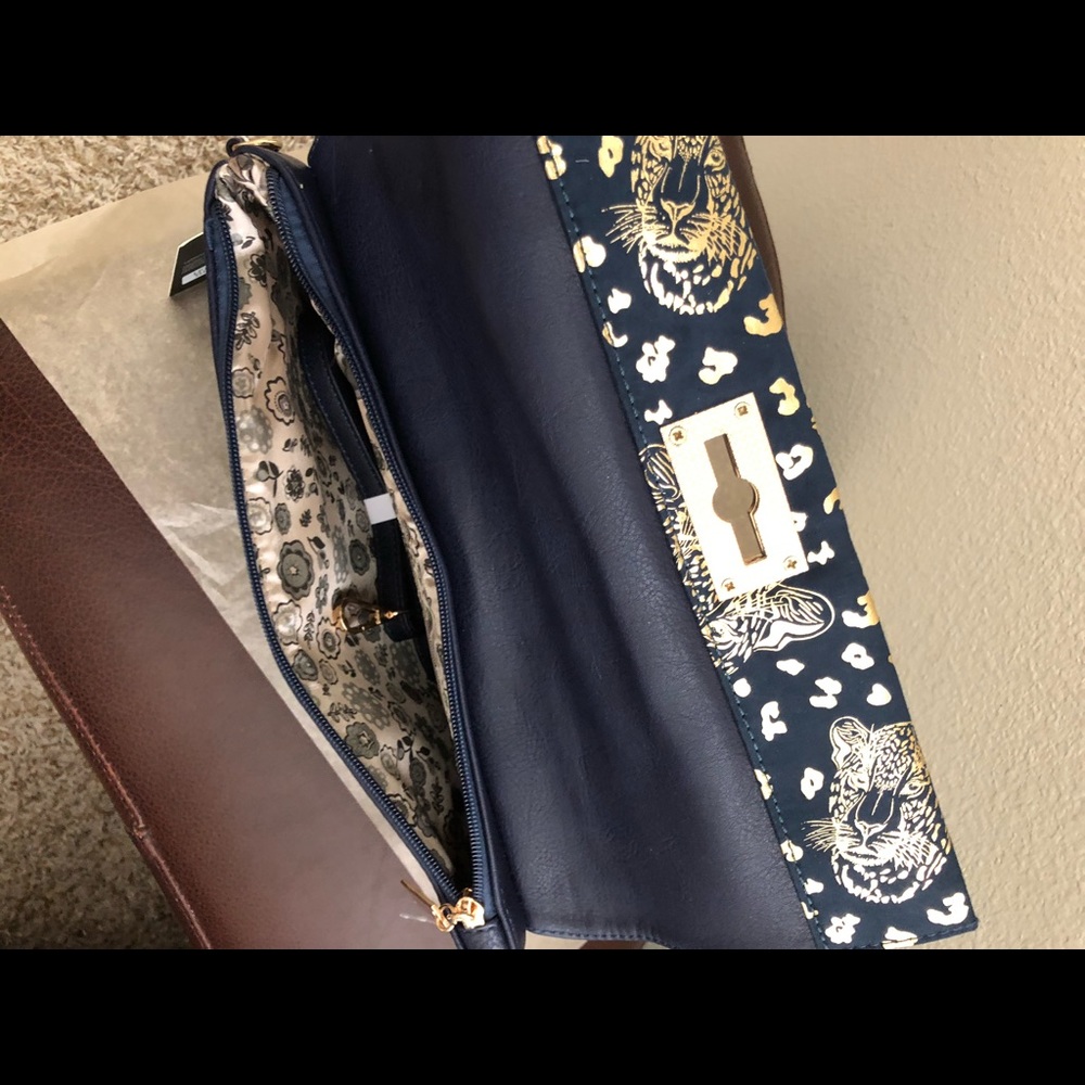 Purse - Picture 5 of 5